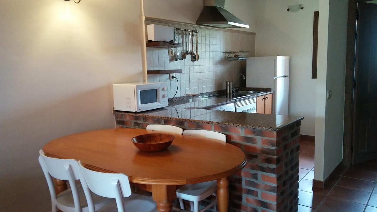Apartamentos Rurales La Fuente De Bascones Villahormes ภายนอก รูปภาพ